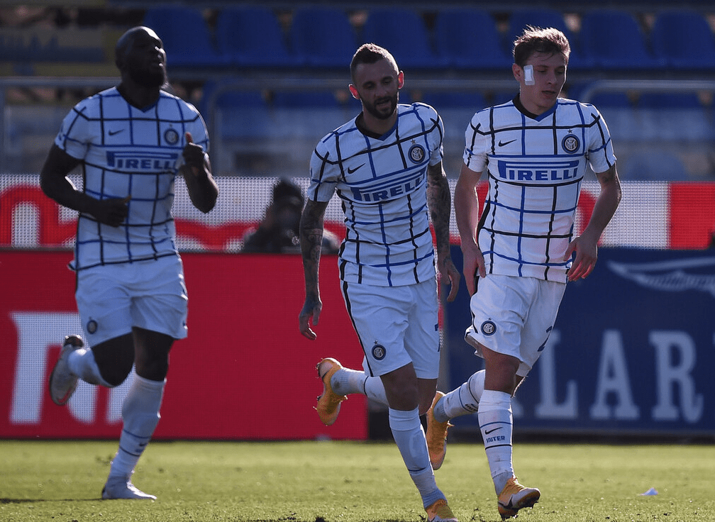 PG官方网站 -格雷米奥对战弗拉门戈巴西足球的巅峰较量