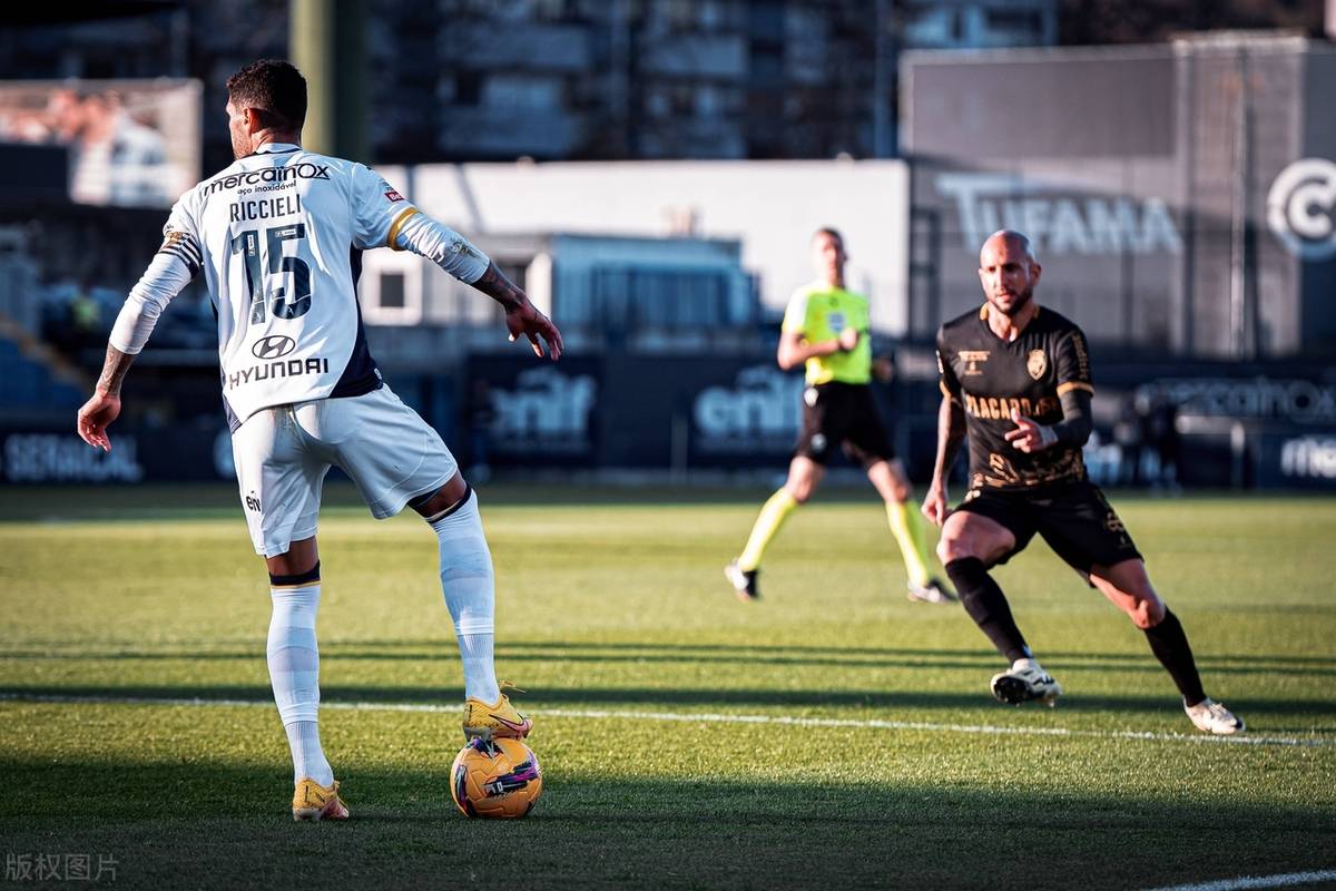 PG娱乐平台 -葡超倒计时，上海申花集结日内部沟通，细节引发关注，目标明确，更衣室氛围转暖的简单介绍