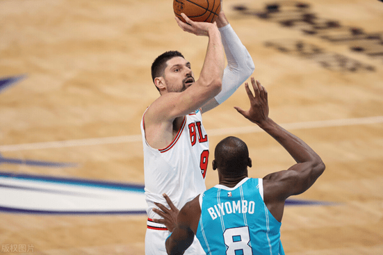 PG电子官网 -里程碑夜！芝加哥公牛防线松动；西甲窗口期刷纪录；悬念犹存；心理建设被强调(西甲第一轮皇马)